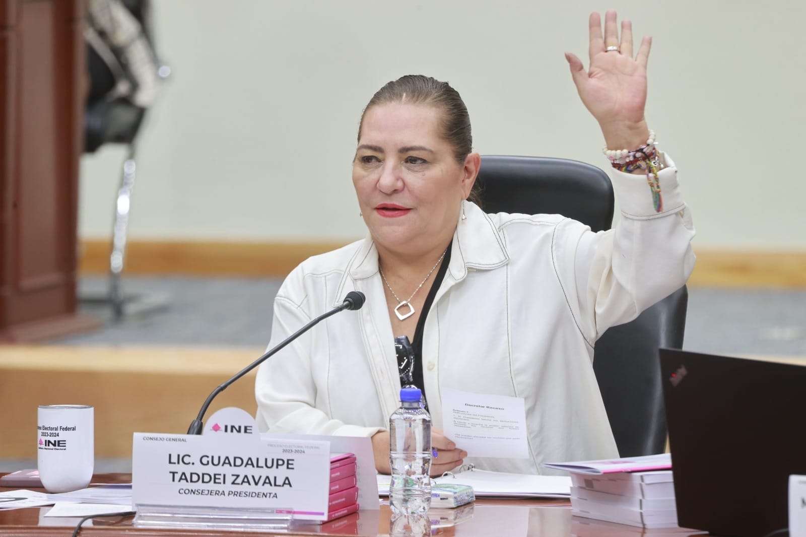 nxnoticias.com-avala-ine-candidaturas-presidenciales-de-claudia-xochitl-y-maynez-niegan-registro-a-verastegui
