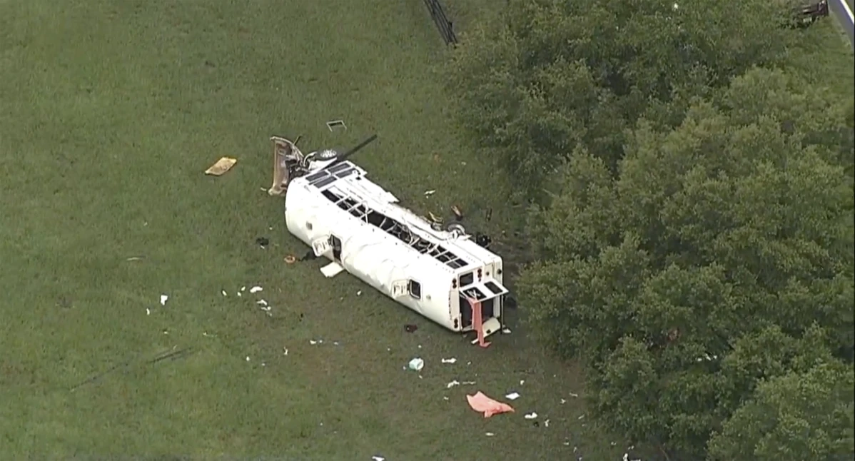 nxnoticias.com-choca-camion-en-florida-eua-en-el-que-iban-jornaleros-mexicanos-reportan-8-muertos-y-40-heridos