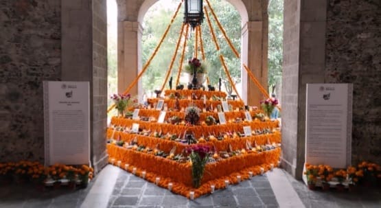 nxnoticias.com-sheinbaum-presenta-ofrenda-de-palacio-nacional-dedicada-a-mujeres-de-la-historia-de-mexico