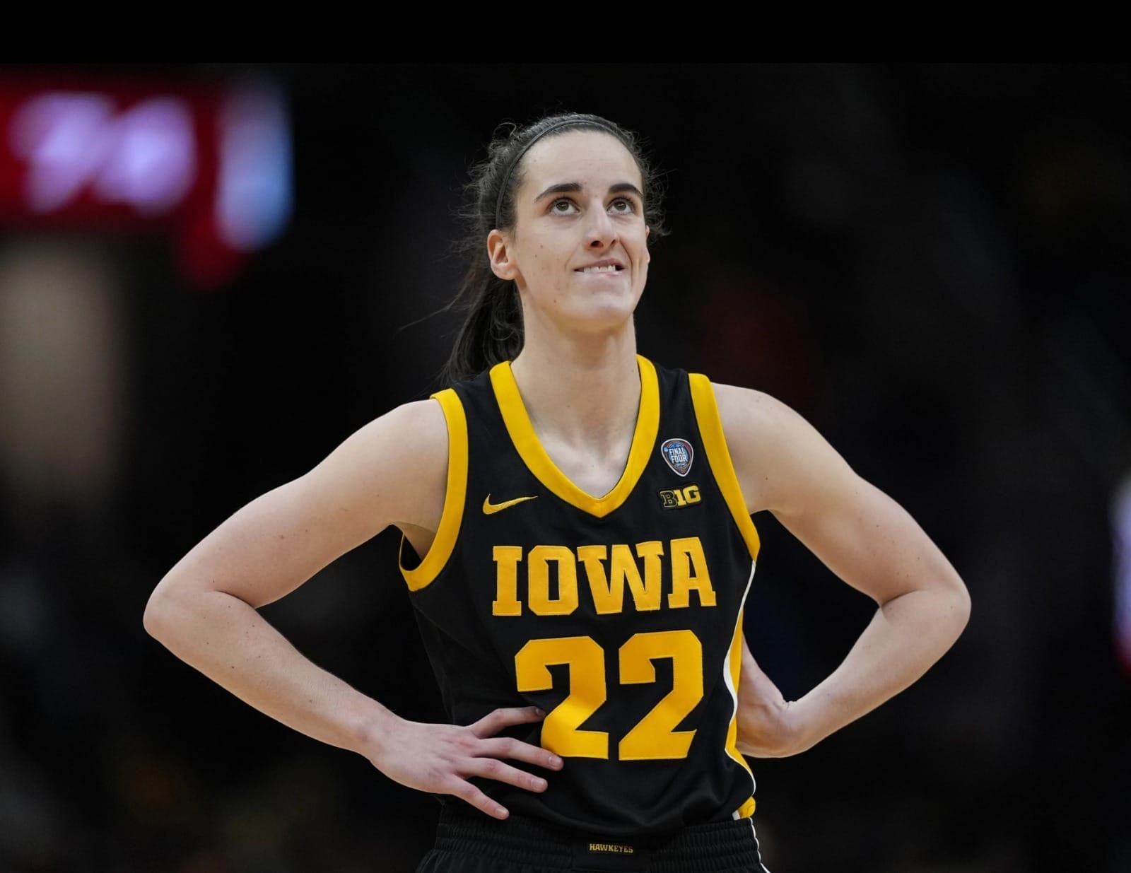 nxnoticias.com-el-legado-de-caitlin-clark-retiro-del-numero-22-en-iowa