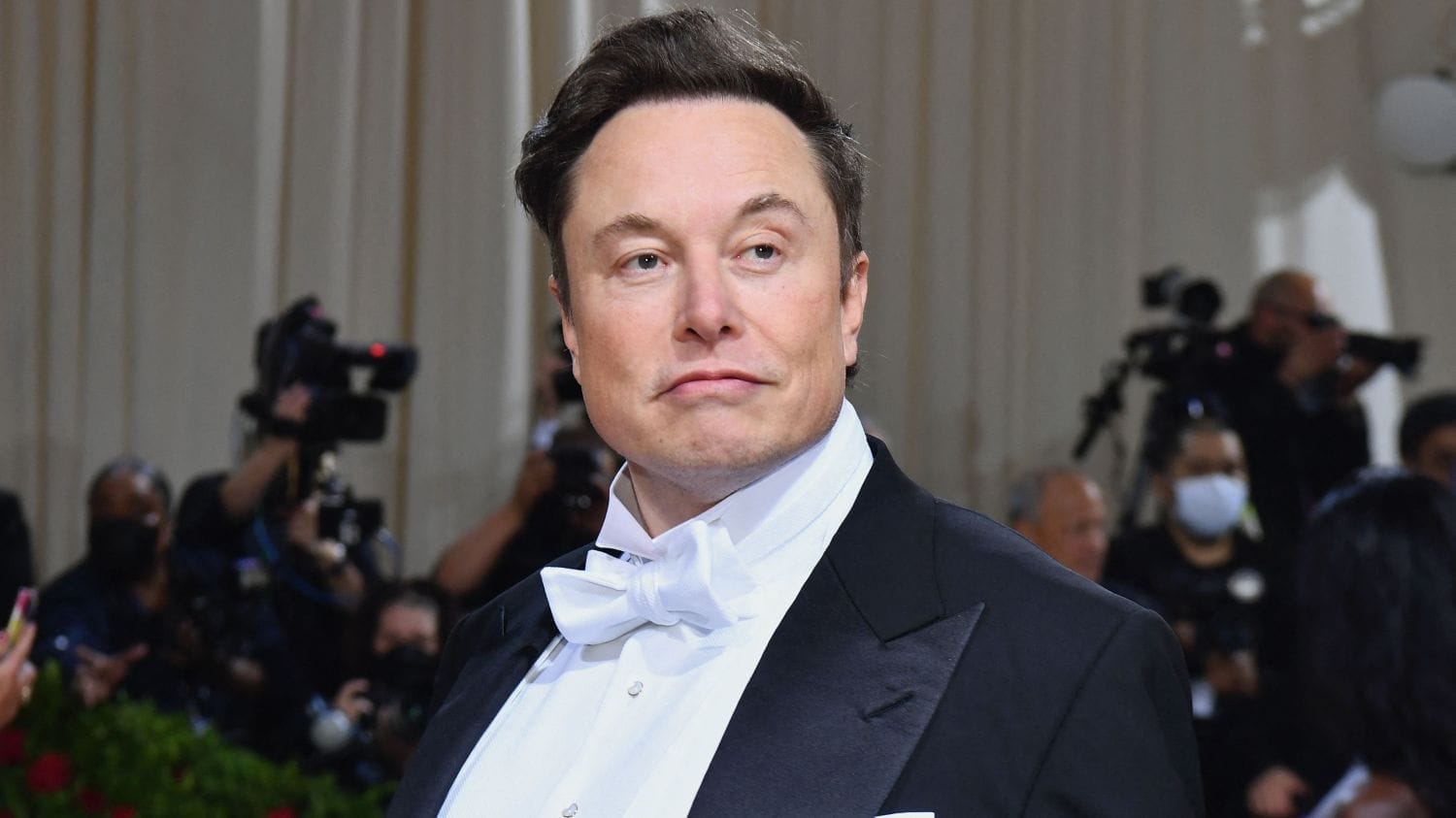 nxnoticias.com-elon-musk-muestra-interes-en-comprar-al-liverpool-fc