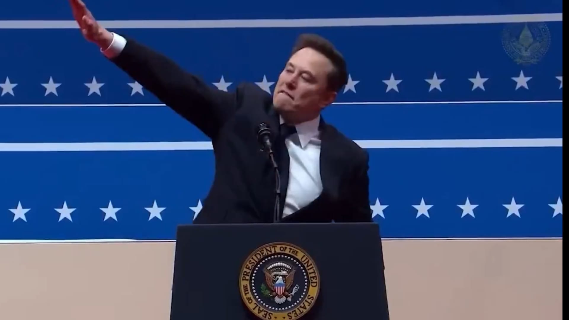 nxnoticias.com-musk-causa-polemica-por-saludo-nazi