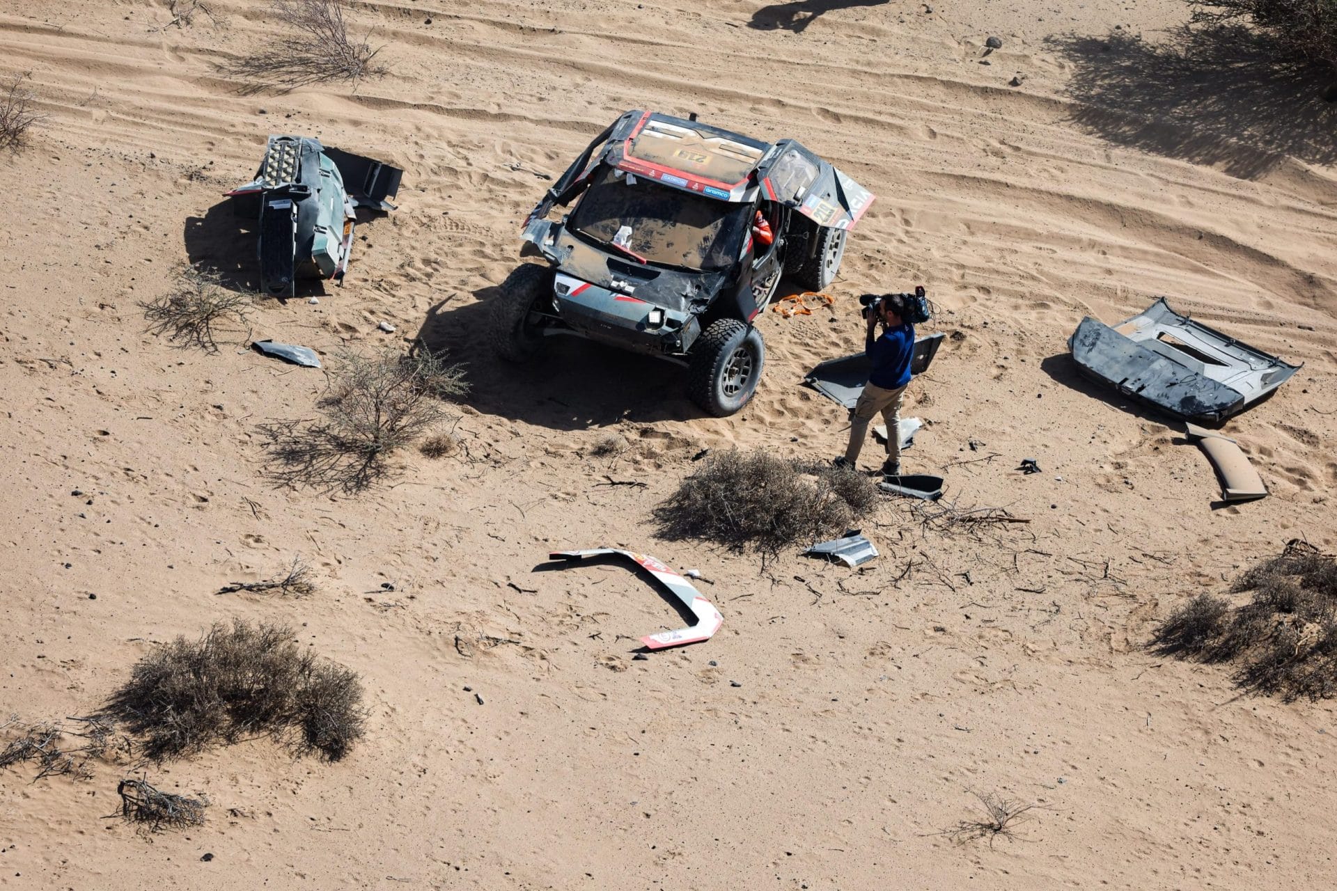 nxnoticias.com-sebastien-loeb-y-su-terrible-accidente-en-la-etapa-3-de-dakar-2025
