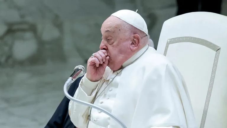 nxnoticias.com-el-papa-con-bronquitis-mantendra-actividades-en-su-residencia