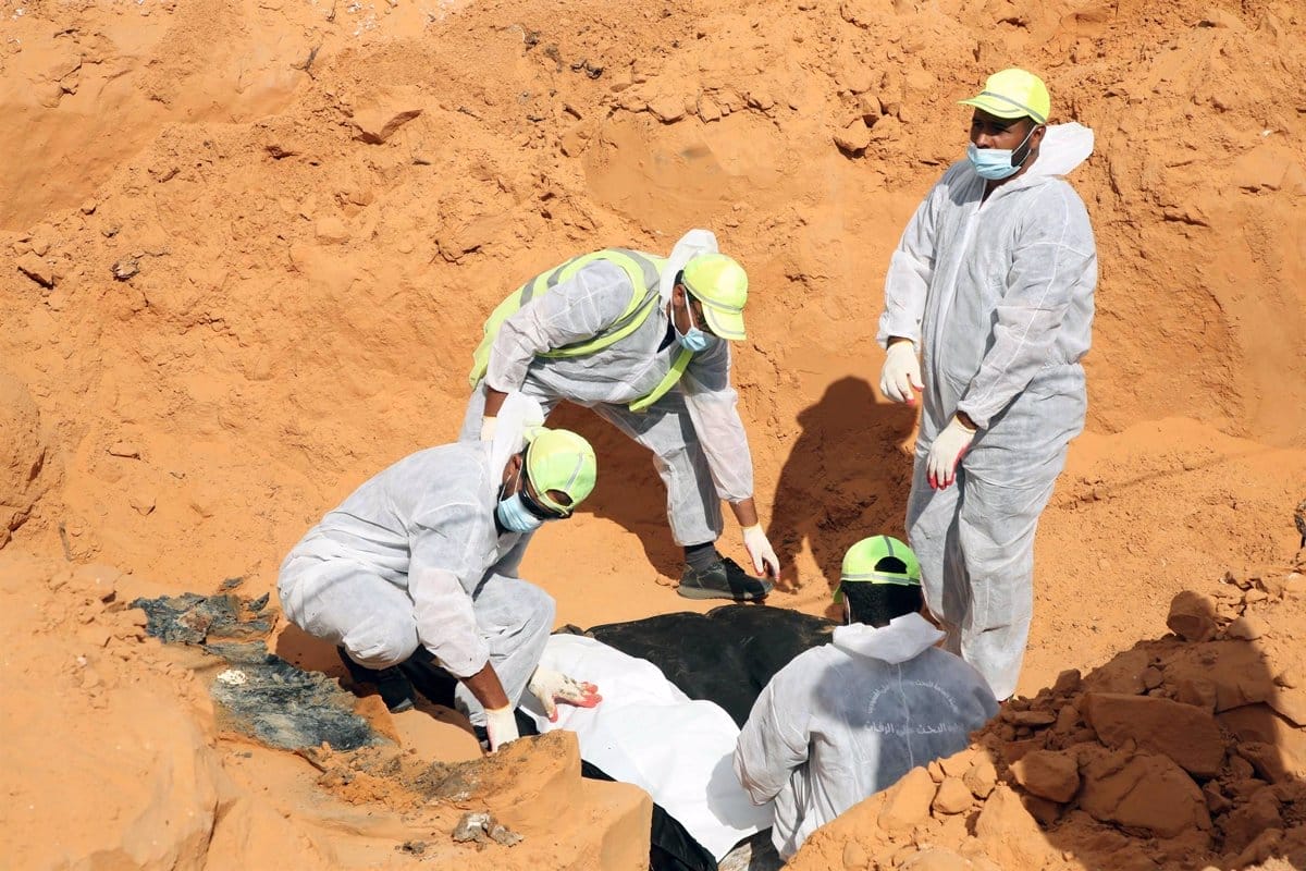 nxnoticias.com-hallan-30-cadaveres-en-fosa-comun-en-libia-la-cifra-podria-aumentar