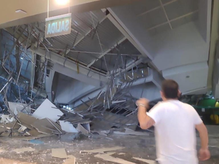 nxnoticias.com-se-desploma-techo-de-centro-comercial-en-peru