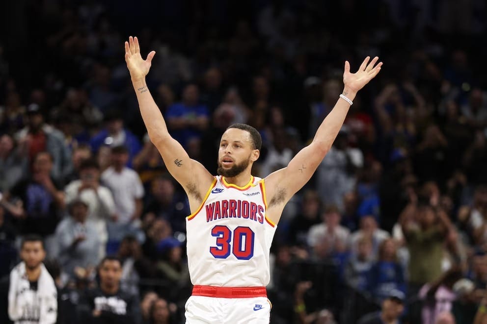 nxnoticias.com-stephen-curry-sorprende-a-su-madre-con-regalo-especial-tras-anotar-56-puntos