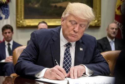 nxnoticias.com-firma-trump-orden-ejecutiva-para-desmantelar-departamento-de-educacion
