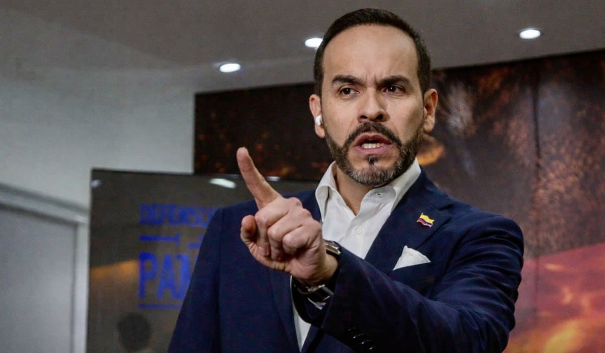 De la Espriella busca negociar con el FMI.