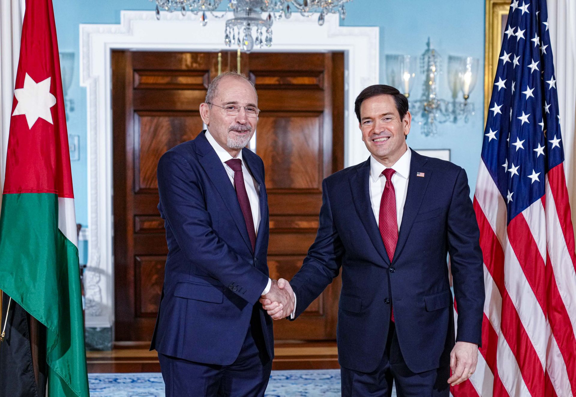 Marco Rubio refuerza diálogo con Jordania.