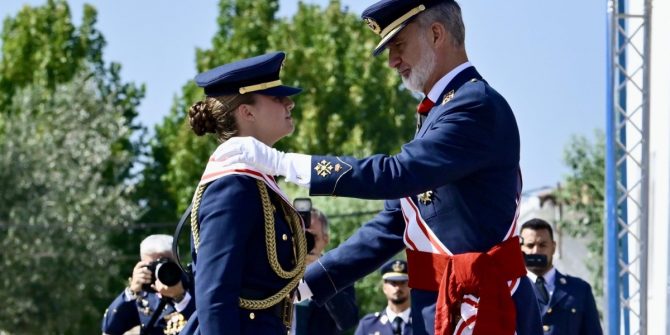 El Rey Felipe VI impone la Gran Cruz del Mérito Aeronáutico a la Princesa Leonor en San Javier