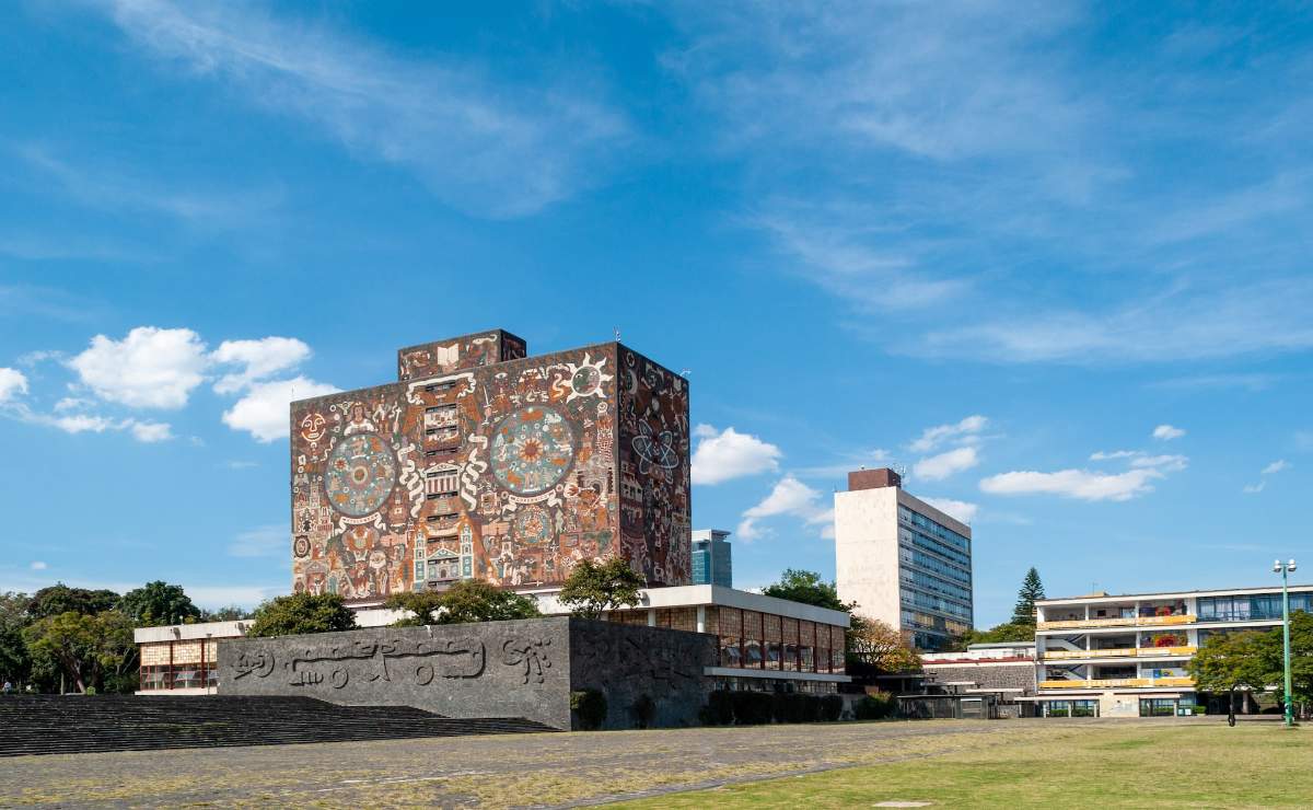 UNAM suspende trámites de inscripción a licenciatura.