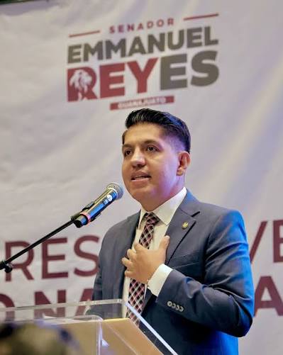 Emmanuel Reyes Carmona, senador de Morena.