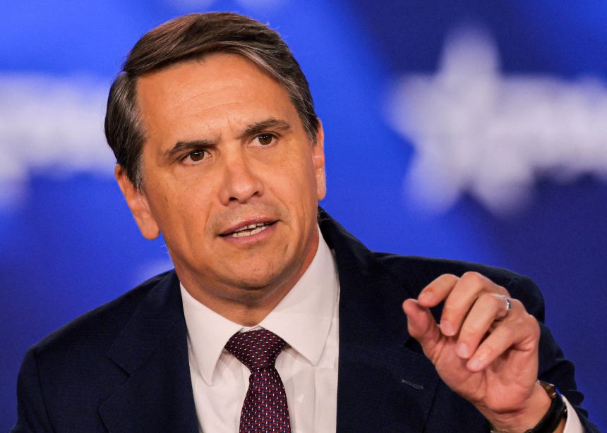 Donald Trump pide respaldo al Senado para Todd Blanche.