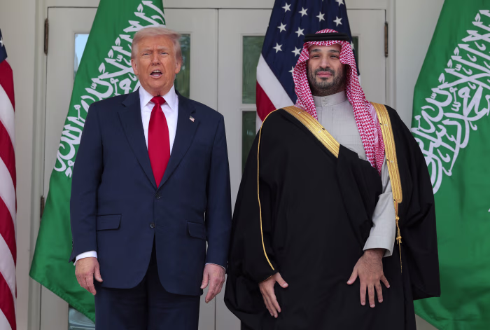 Trump logra acuerdo nuclear con Arabia Saudita.