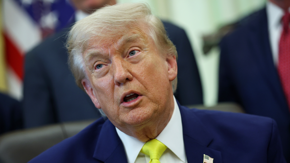 NBC y ABC no transmitirán discurso de Trump.
