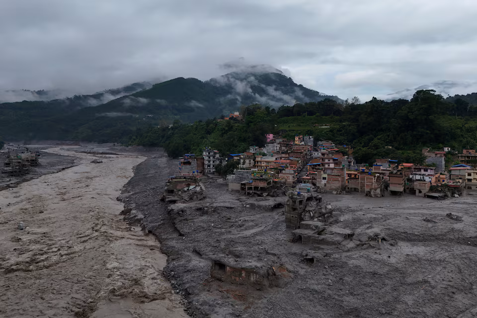 Actualización de cifras tras devastadora riada en Nepal.