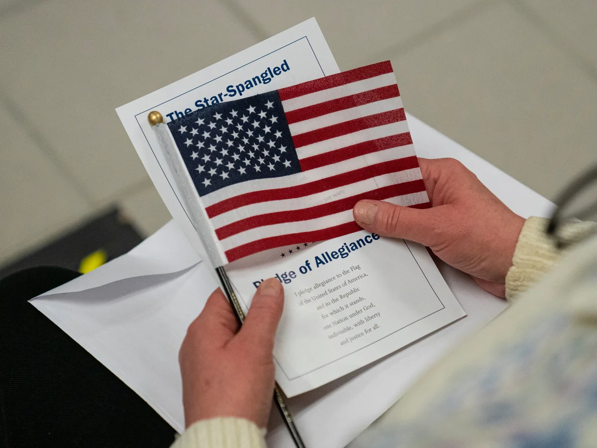 Proceso contra persona que intentó falsificar ciudadanía en Estados Unidos.