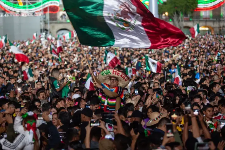 Más de 13 mil policías vigilarán festejos de Independencia en CDMX.