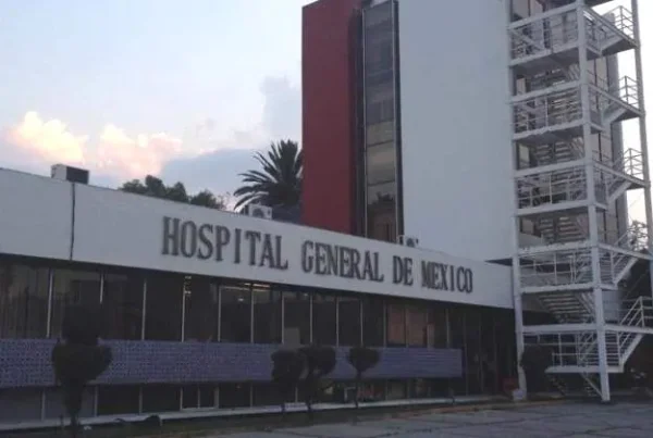 Siguen hospitalizadas 15 personas tras brote de salmonela en el Hospital General de México.