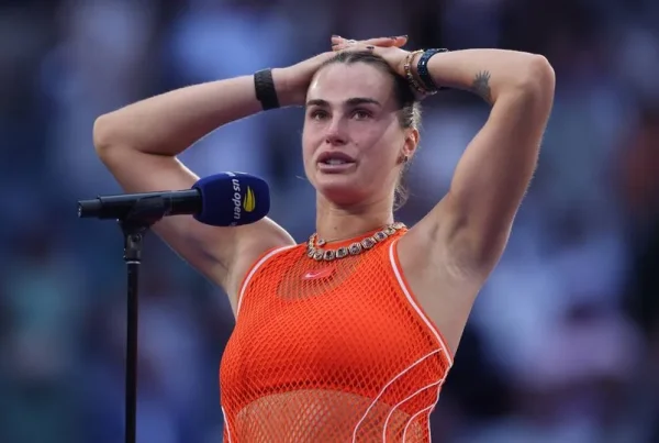 Sabalenka paga caro su frustración en el US Open.