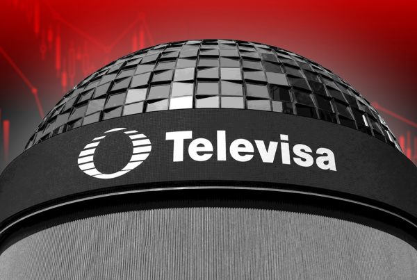 Se desploman acciones de Televisa ante posible salida de la BMV.