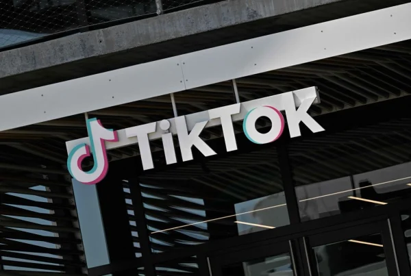 Tik Tok pagará multa por seguridad infantil en EU.
