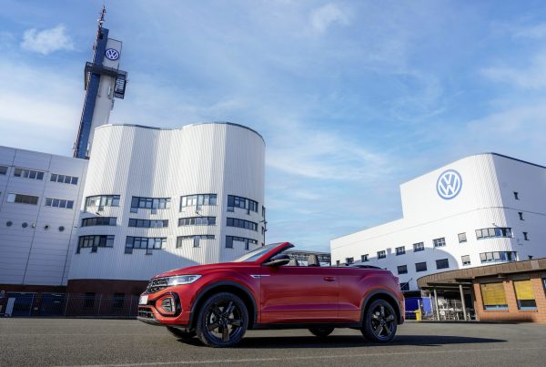 VW anuncia producción de sistemas de defensa en su planta de Osnabrueck.