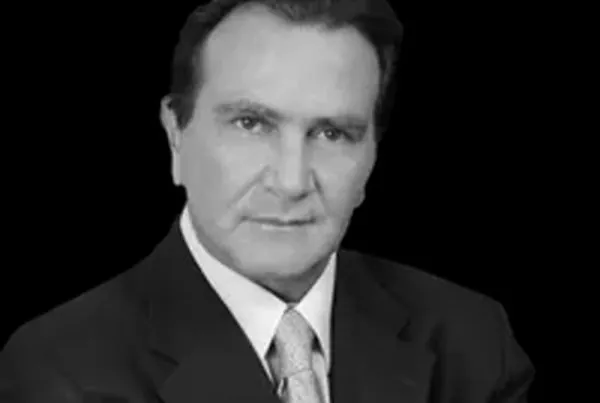 Fallece el periodista Óscar Mario Beteta.