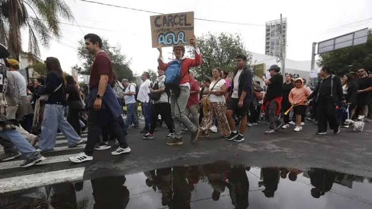 Esperan audiencia cuatro detenidos tras manifestaciones en Guadalajara.
