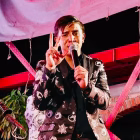 Muere vocalista de El Bronco y Su Banda tras incendio en León, Guanajuato.