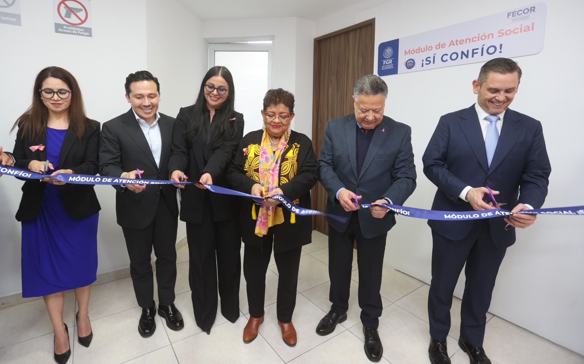 FGR inaugura módulos Sí Confío.