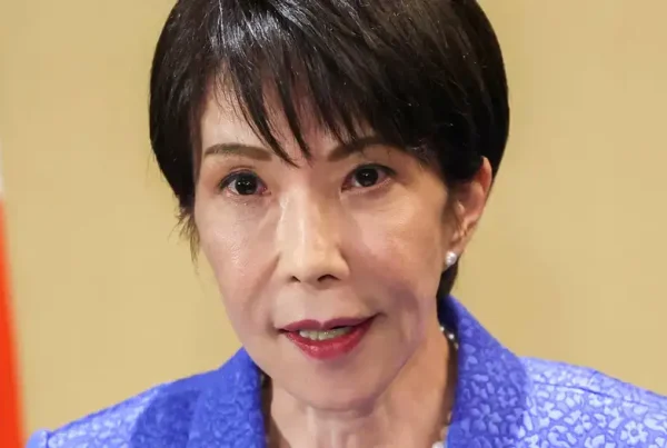 Gobierno de Japón critica las sanciones de Estados Unidos contra la Corte Penal Internacional.