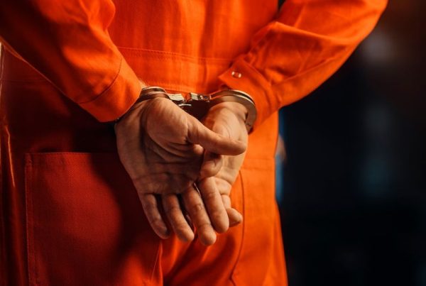 Dictan condena a mexicano deportado dos veces en EU.