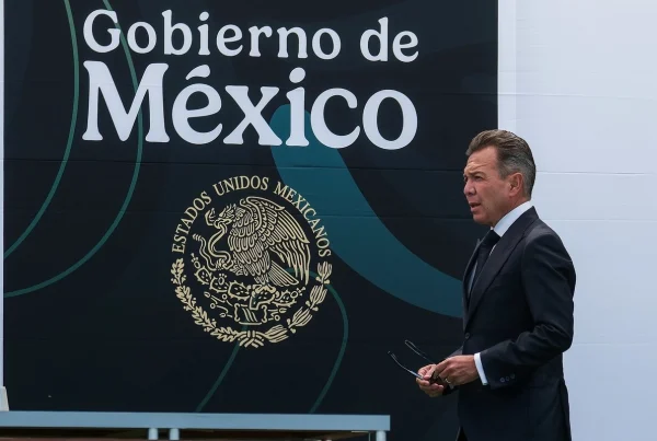 Pablo Lemus negocio apoyo para el acueducto de Chapala.