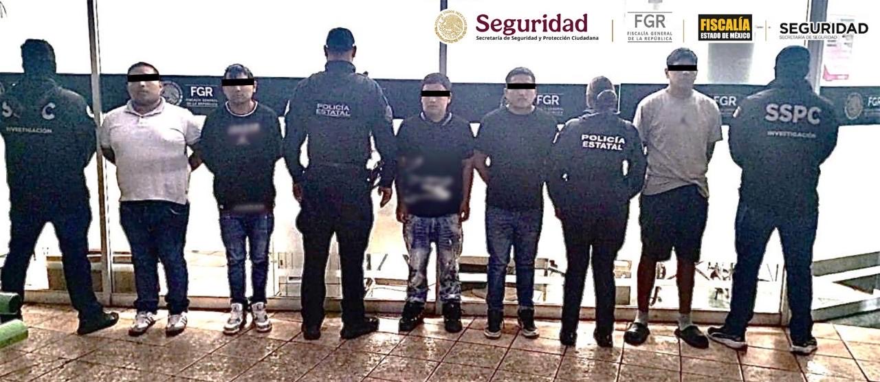 Detienen a cinco personas por extorsión en Edomex.