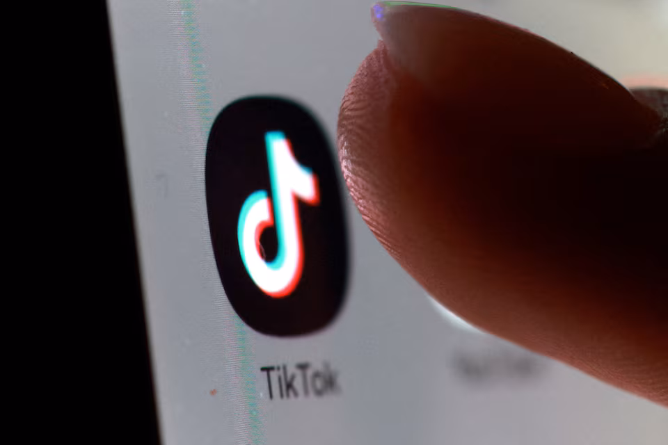 Meta prohíbe publicidad de Tik Tok en sus plataformas.