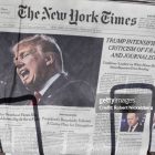 Trump arremete contra el New York Times por encuestas falsas.